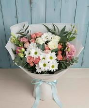 Букет цветов из:  Розы, Лизиантусы и Хризантемы в Машково