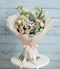 Букет цветов из:  Розы и Лизиантусы в Машково
