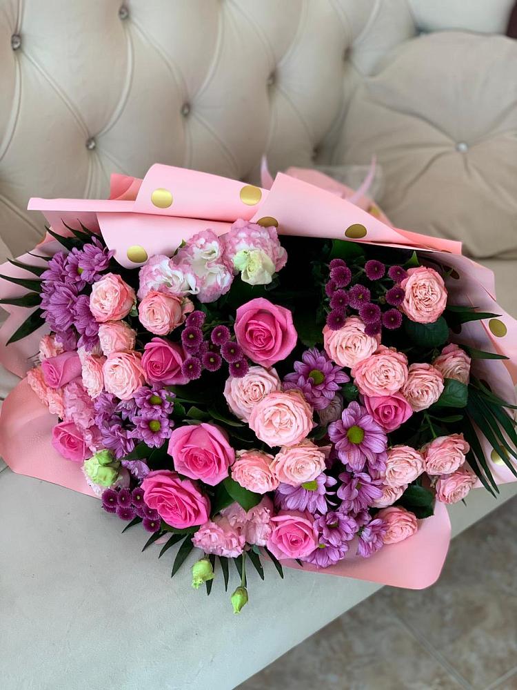 Букет цветов из: Хризантемы, Розы и Лизиантусы в Машково