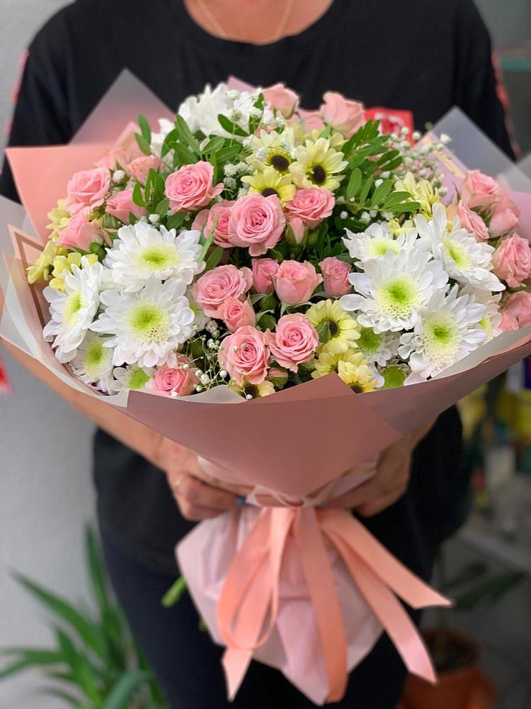 Букет цветов из: Розы и Хризантемы в Машково