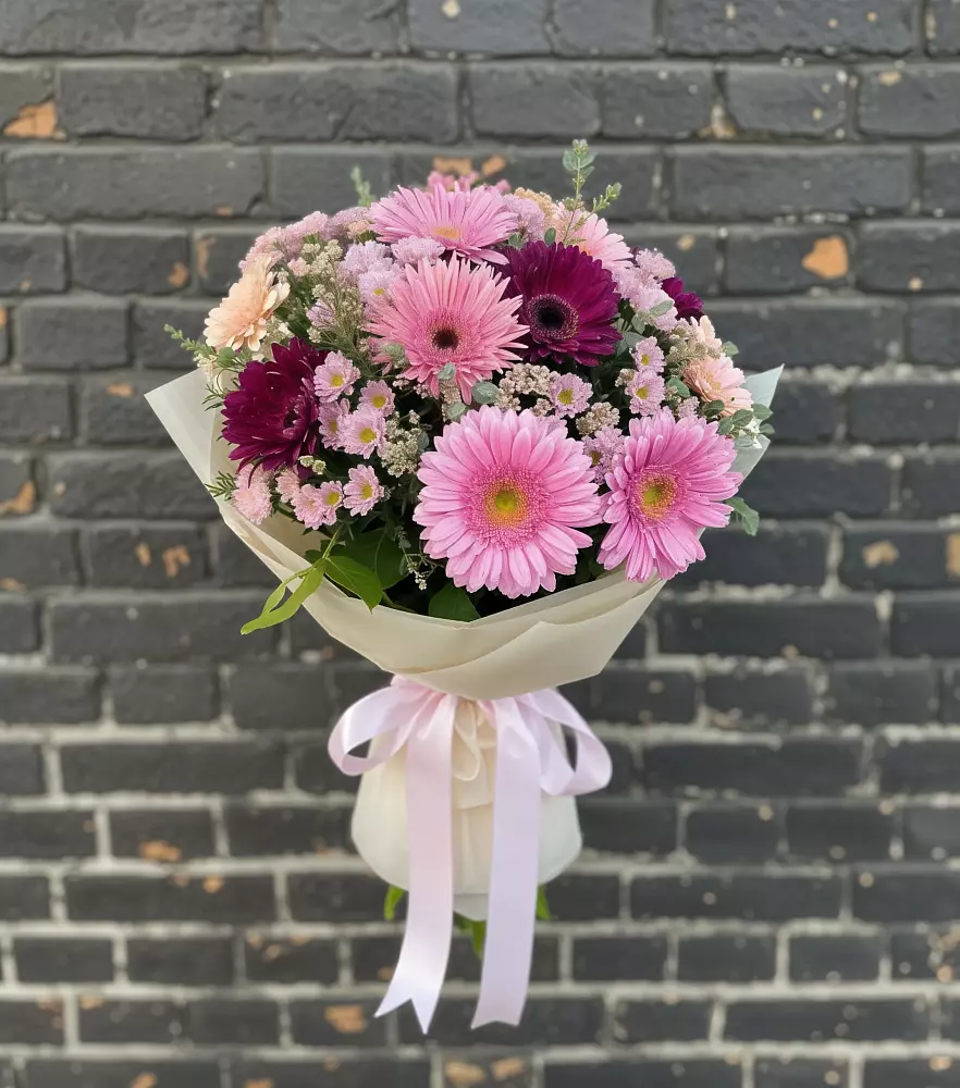 Букет цветов из: Герберы и Хризантемы в Машково