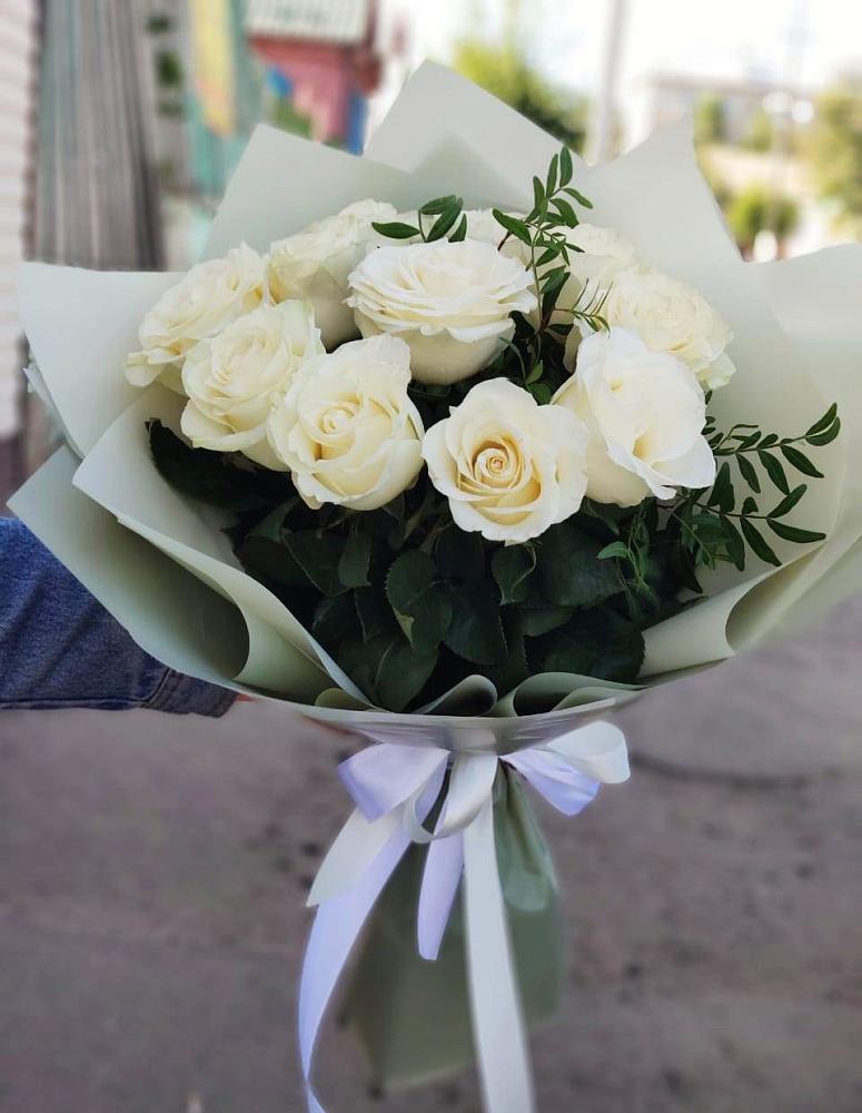 Букет Белые розы Проуд в Машково
