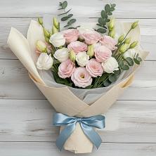 Букет цветов из:  Лизиантусы в Машково