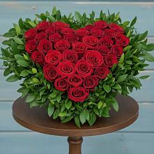 Цветочная композиция из Розы в виде сердца в Машково