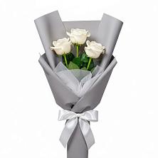 Букет 3 белые розы в Машково