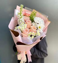 Букет цветов из:  Хризантемы и Розы в Машково