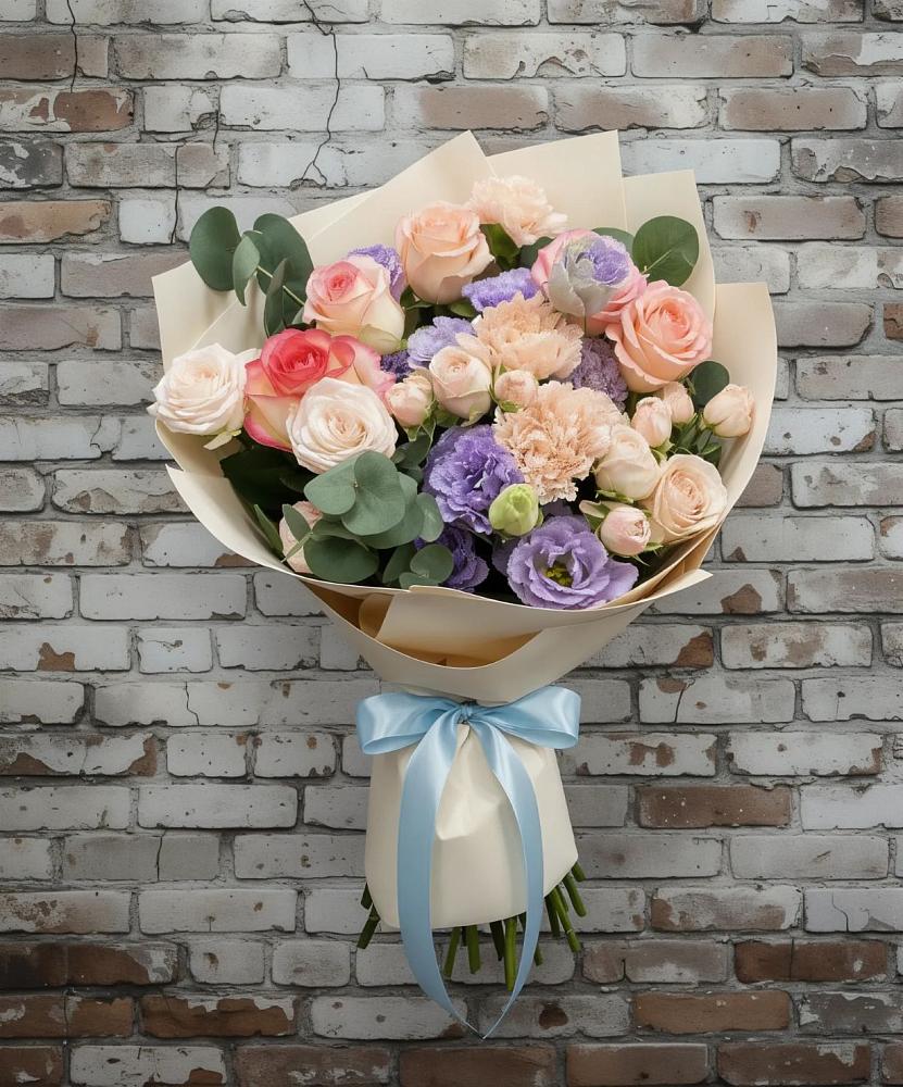 Букет цветов из: Розы, Лизиантусы и Гвоздики в Машково