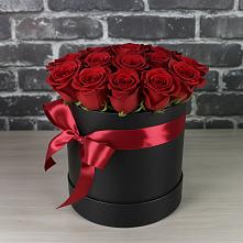 Цветочная композиция из Розы в шляпной коробке в Машково