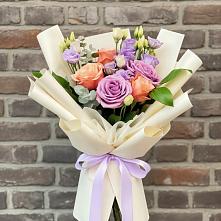 Букет цветов из:  Лизиантусы и Розы #REPLACE_PRED# Машково