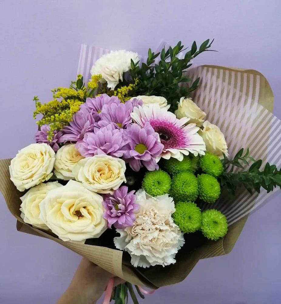 Букет цветов из: Хризантемы, Розы, Гвоздики и Герберы в Машково