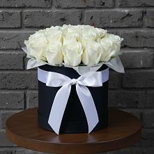 Цветочная композиция из Розы в шляпной коробке в Машково